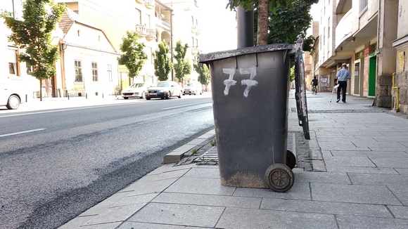 A M�cok �tj�n legink�bb a kapukra kif�ggesztett t�j�koztat�s hi�nyzik.