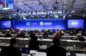 Az erd�irt�s le�ll�t�s�r�l �s a felel�s term�f�ldhaszn�latr�l sz�letett meg�llapod�s a Glasgow-i kl�macs�cson