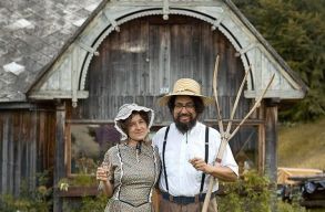 Falura kik�lt�z�k: b�tors�g �s tanul�s k�rd�se a vid�ki �let, meg�ri belev�gni