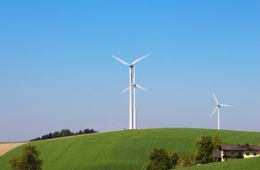 Soha nem volt m�g ilyen z�ld az EU energiatermel�se: a meg�jul� megel�zte a fosszilis t�zel�anyagb�l sz�rmaz�t