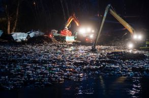 Elk�peszt� mennyis�g� szemetet „k�ld�tt” a Tisz�n Magyarorsz�gnak Rom�nia �s Ukrajna