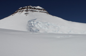 Ilyen nem volt m�g: esett az es� Gr�nland legmagasabb pontj�n