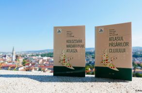 Elk�sz�lt a Kolozsv�r madarait bemutat� atlasz, �s m�r magyarul is kaphat�
